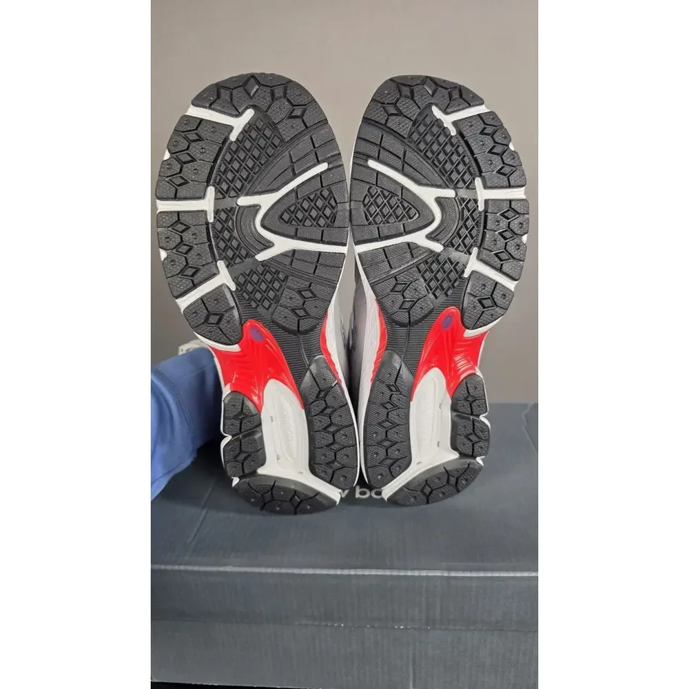 New Balance 2002 Kids Unisex Athletic Sneakers Grey Red‎ GC2002KG US 7